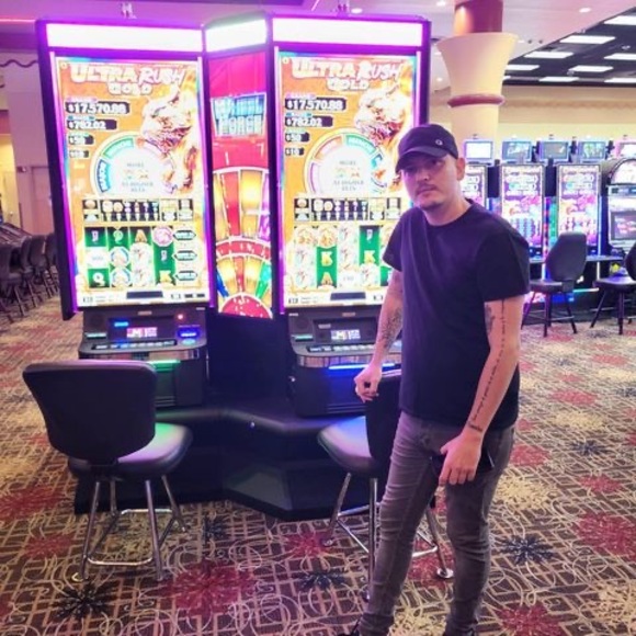 Meet your Posher, Pedro m - Picture 1 of 1